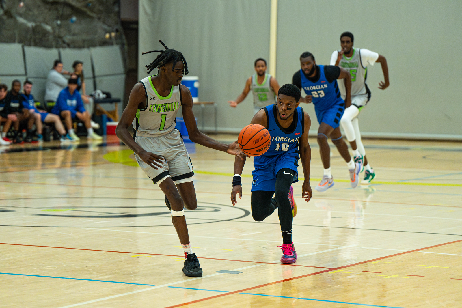 Colts Fend Off Phoenix, Remain Perfect